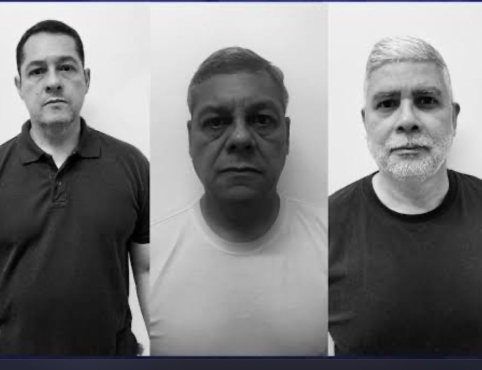 Lo que advertimos durante semanas se ha materializado: Los  hermanos Guevara han sido formalmente excluidos de la Ley de Amnistía en Venezuela 🇻🇪.
La noticia fue recibida con resignación por los detenidos tras la visita de sus familiares este fin de semana, luego de 21 años de