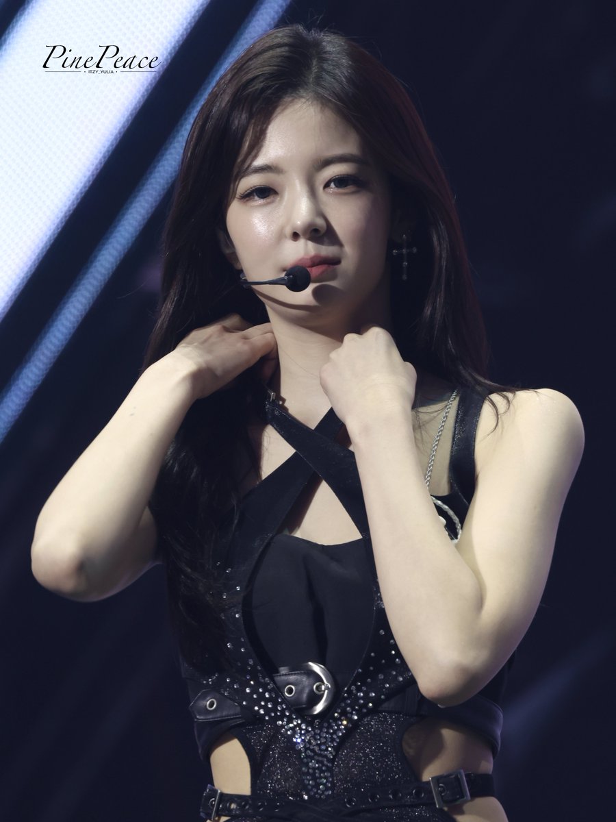 260213 👀
ITZY <TUNNEL VISION> in SEOUL - DAY1
#리아 #LIA #있지 #MIDZY #ITZY