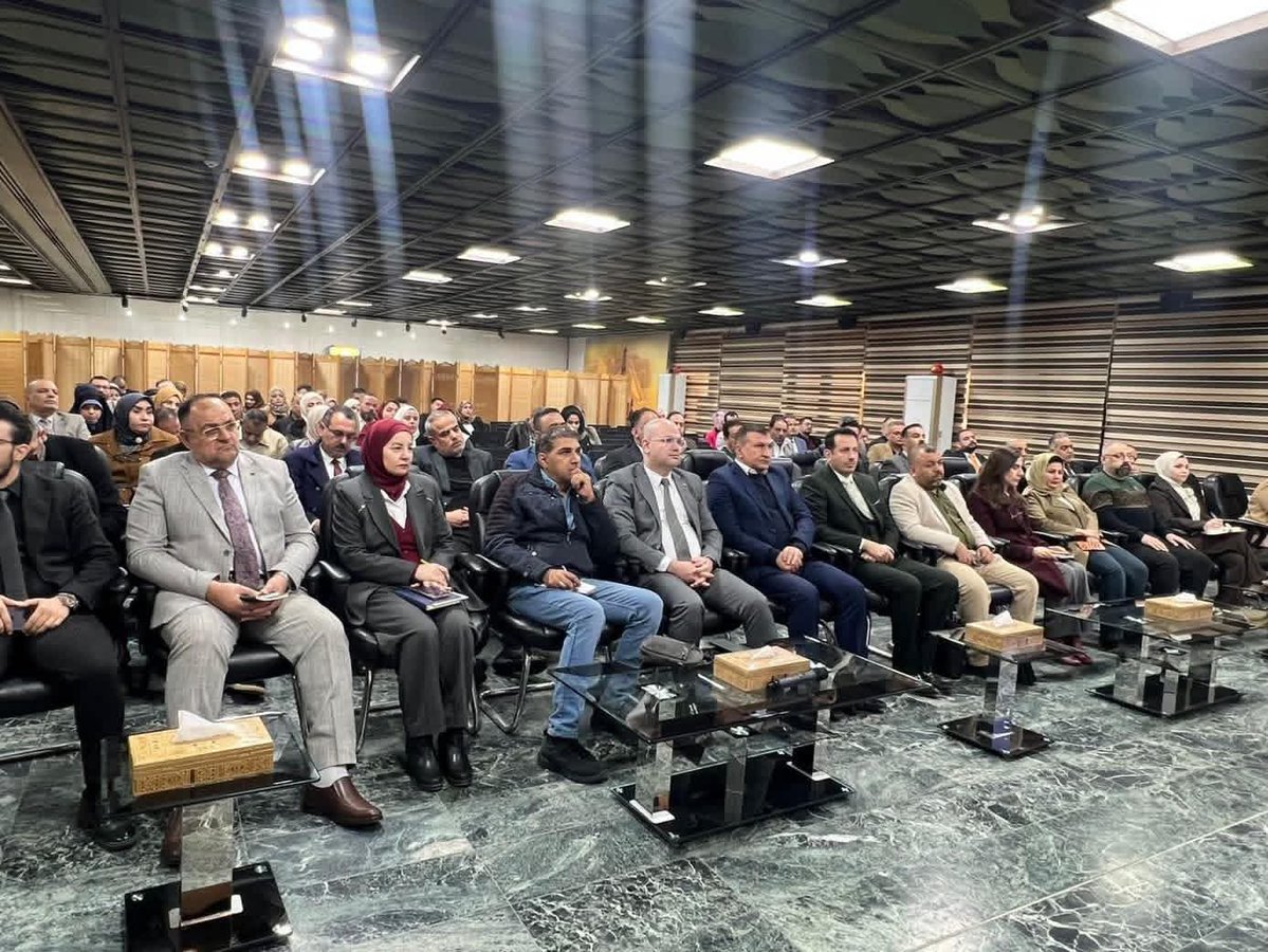 النزاهـة تؤكــد أهمـية حوكمة المؤسسات والشركات الخاصة للحد من الفساد وتعزيز الشفافية

عقدت هيئة النزاهة الاتحاديَّة ثلاث ندواتٍ تثقيفيَّةٍ، بالتعاون مع وزارتي الماليَّة والنفط، في إطار جهودها الرامية إلى ترسيخ مبادئ النزاهة والشفافية

nazaha.iq/body.asp?field…