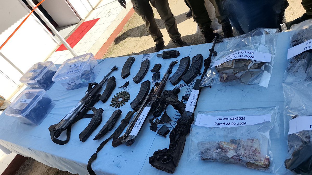 OSINTJKL's tweet image. #Kishtwar
Two assault-style rifles (AK-type).
Multiple curved rifle magazines.
Loose ammunition rounds (bullets).
One handgun magazine.
Small firearm parts (springs/accessories).
Burnt &amp;amp; damaged weapon parts.