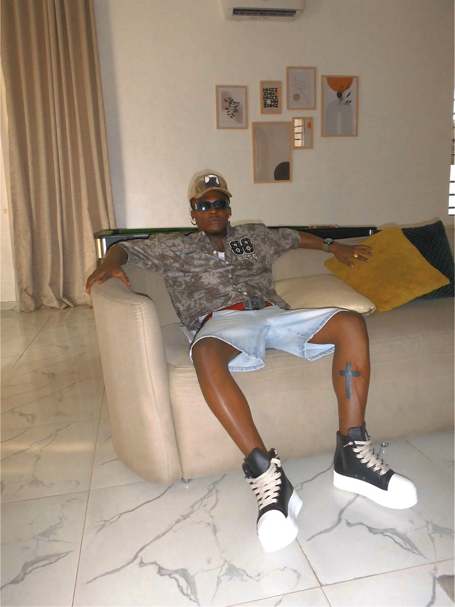 CODE REAL tweet media