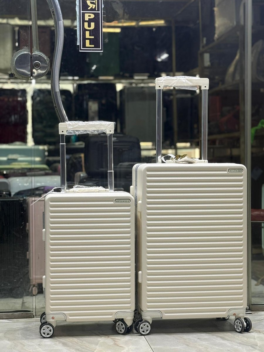 Beautiful Combo 😍🤎 NGN600,000 (2 sets ) KANO, NIGERIA DM TO