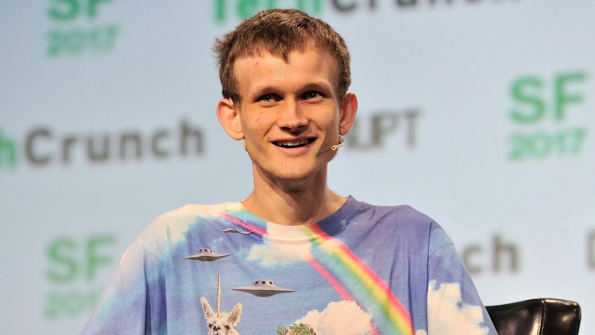 Coinvo's tweet photo. BREAKING: Vitalik just sold over $1.5 million worth of $ETH. https://t.co/XUQfrsOczc