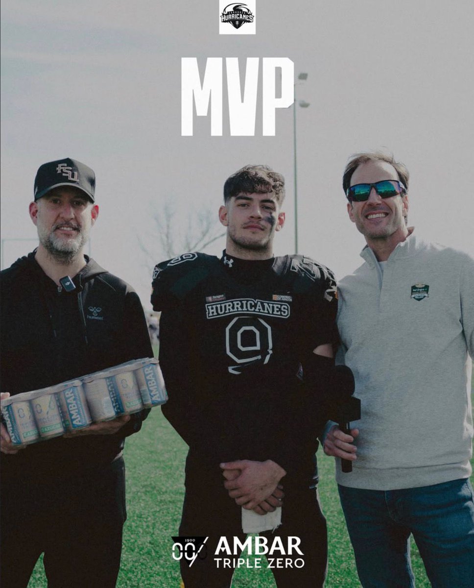 zgzhurricanes's tweet photo. El MVP AMBAR se lo llevo nuestro jugador Juan, que a pesar de la derrota firmó un gran partido👏🏈

@cervezasambar 

#Deporte #LNFA #Zaragoza #FearTheHurricane https://t.co/qmj7FH6IjS