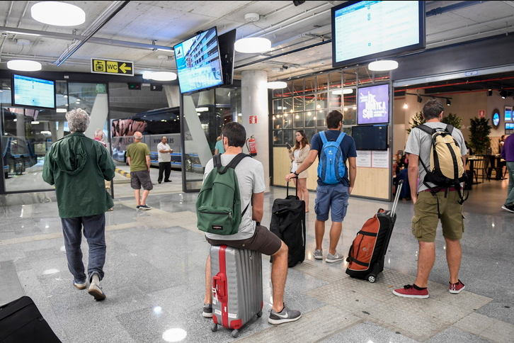 [COMENTARIO]
Polvos y lodos en la estación de autobuses de Donostia naiz.eus/eu/info/notici…
✍️ <a href="/imanolintziarte/">Imanol Intziarte Arruebarrena</a>