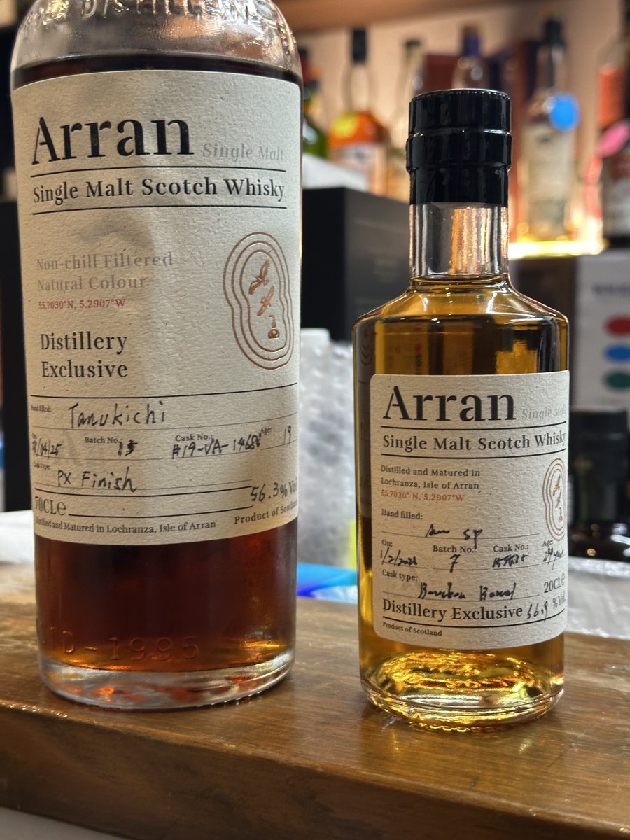 リカーたぬきちさん<a href="/tanukichi_4411/">リカーたぬきち【公式】</a> 、
夢さん<a href="/muchujin1/">夢中人 泡盛焼酎ポンコツおやじの酒と旅行と釣りと投資</a> 、中の人さん<a href="/liquorkawaguchi/">大阪の酒屋の中の人</a> 、重いボトルまで代理購入していただきありがとうございました。早速飲み比べたいと思います。先日は貴重なお話と長熟ウイスキーでとても楽しい時間でした。古酒の泡盛、私の中でなんか始まった気がしました。