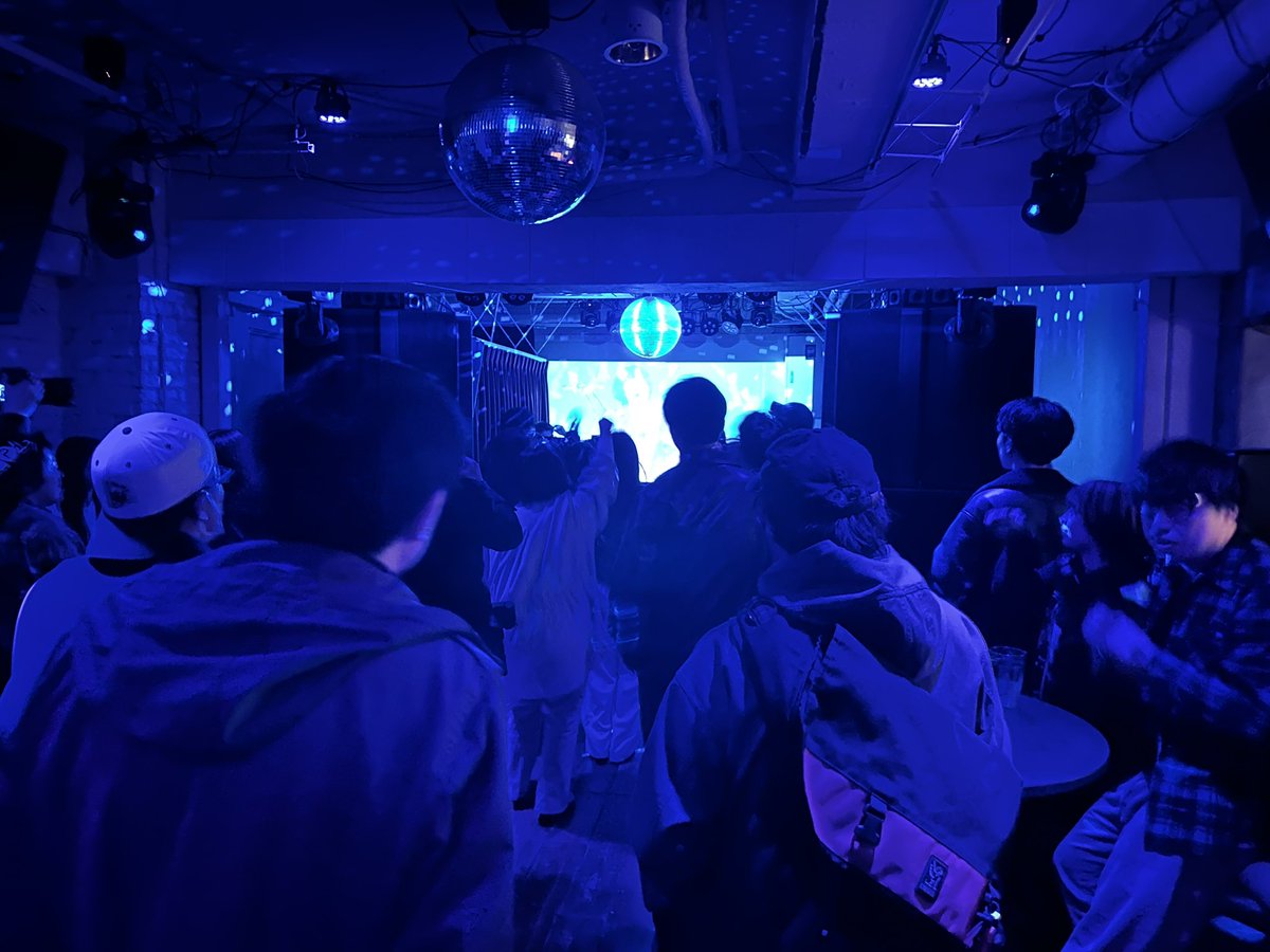 夜星(よぼし) tweet media