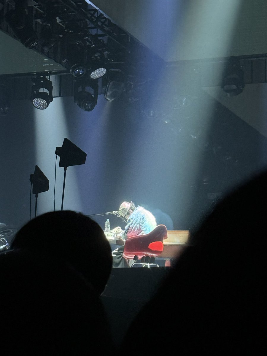 konpeipeichan's tweet photo. 爆イケ常田さんを投下します
 #KingGnuCENTRALTour2026 https://t.co/sfB1eN1StI