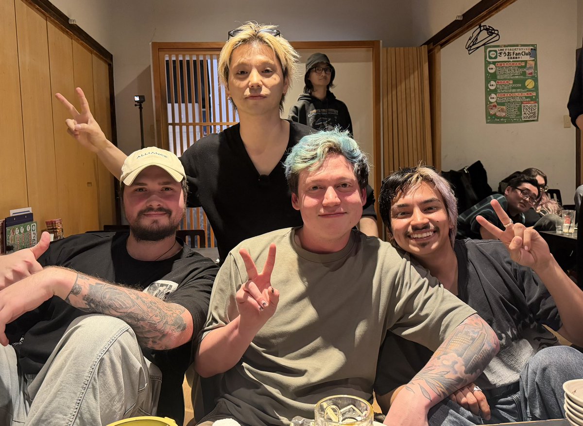 senjuKqnnonXD's tweet photo. The Legends https://t.co/ehyCsqLTJ7
