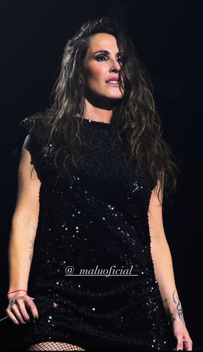 valery15210372's tweet photo. #SieteNochesMalú

@_MaluOficial_ pisame la cara , haz lo que quieras , pero nunca te bajes del escenariooo. https://t.co/iH87djm3z1