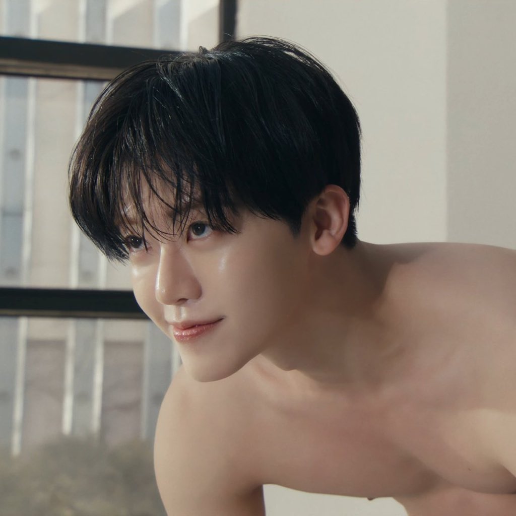 มองอะไรอยู่หรอครับลูกพี่