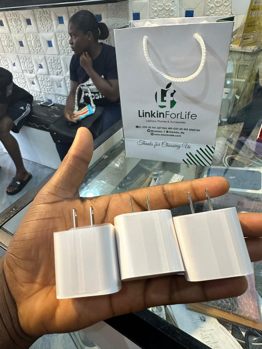 ForLinkin's tweet photo. ORIGINAL iPhone Chargers 🔌 

• 2-pins complete Charger = ¢80.00
• 3-pins complete charger = ¢100.00
• Type C to C = ¢150
We do nationwide delivery 🚚 

Kindly RETWEET ✅

☎️0541427156 https://t.co/y8s1Mt45V9