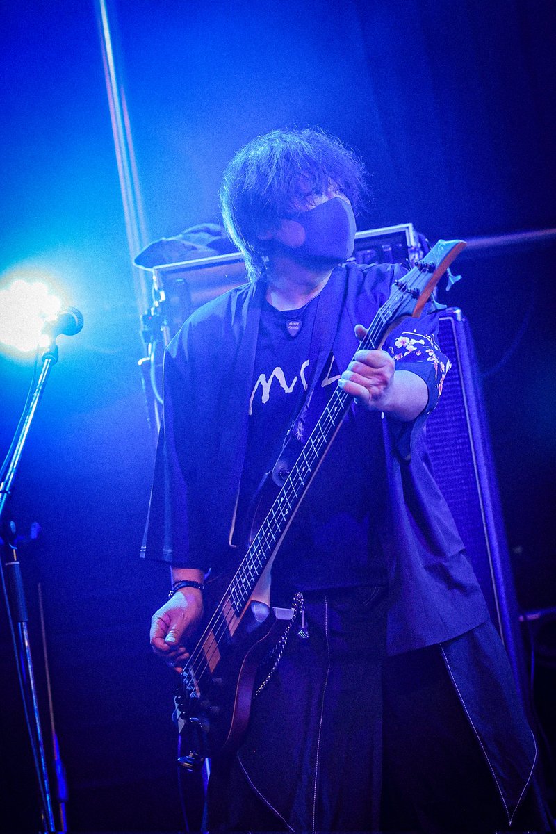 MOZ_KAMD's tweet image. 本日は周南ライジングホールにて『りゅうさんサプライズバースデーライブ』へ起こしいただきありがとうございます🙇‍⤵︎
MOZZで盛り上がってくださったみなさん本当にありがとうございます✨

笑いありハプニングありのあっという間の楽しい時間でした😊

 #MOZZ