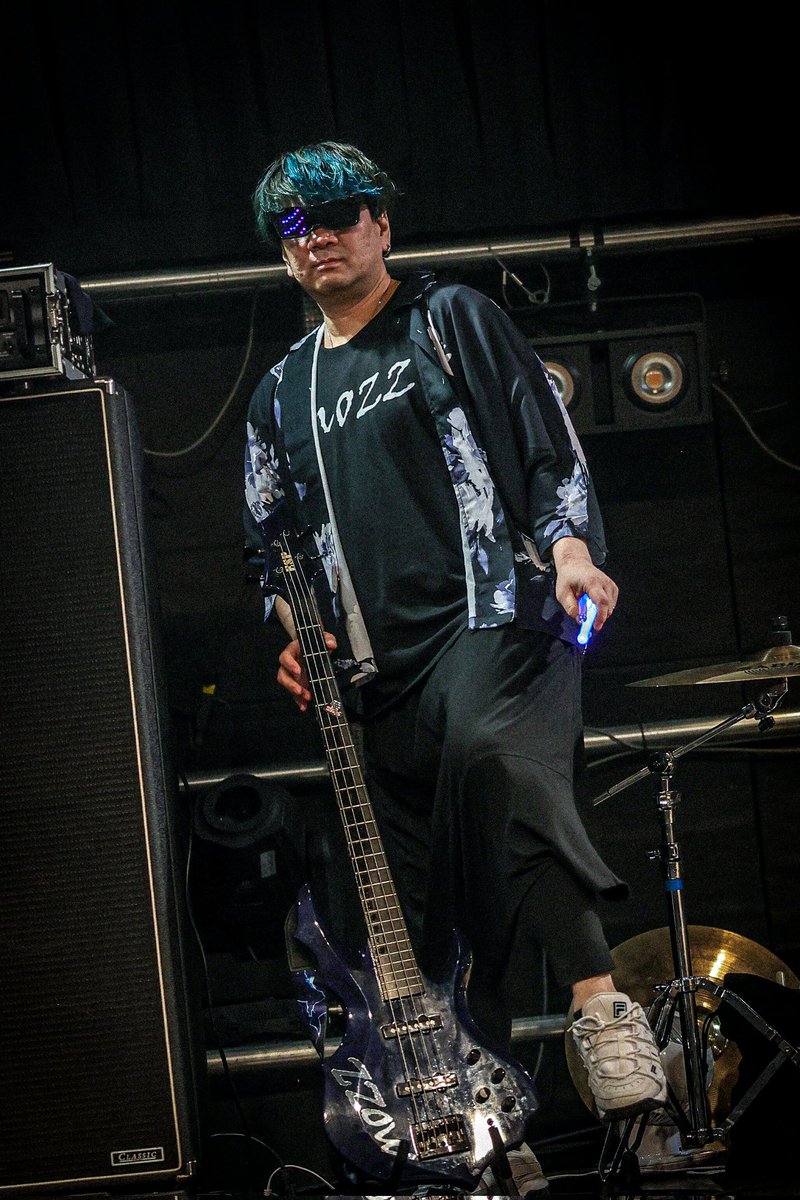 MOZ_KAMD's tweet image. 本日は周南ライジングホールにて『りゅうさんサプライズバースデーライブ』へ起こしいただきありがとうございます🙇‍⤵︎
MOZZで盛り上がってくださったみなさん本当にありがとうございます✨

笑いありハプニングありのあっという間の楽しい時間でした😊

 #MOZZ