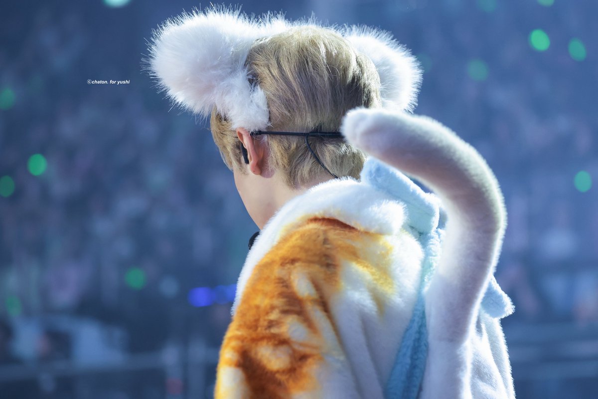 𝙘𝙝𝙖𝙩𝙤𝙣. tweet media