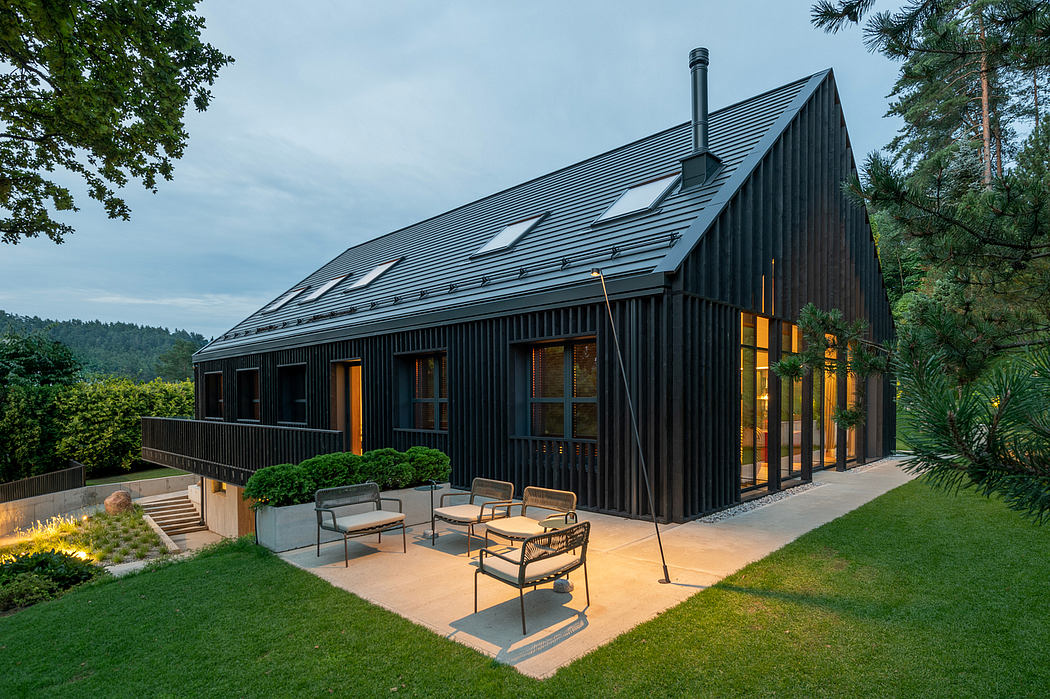 Shadow of Tradition by Devyni Architektai

homeadore.com/2026/02/23/sha…