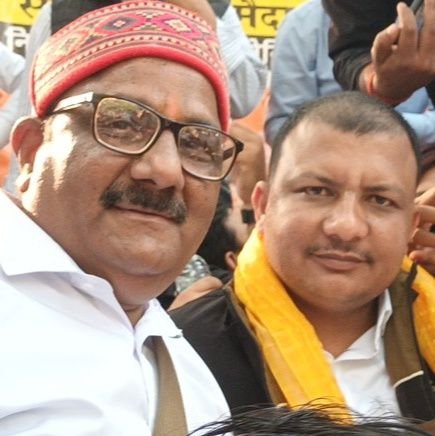 कल जंतर-मंतर पर सर्वेश पांडे जी से मिलने का सौभाग्य प्राप्त हुआ. स्नेह शुभ कामनाएँ दिया 👐
🙏जय श्री हरि परशुराम🙏
#UGC_ROLLBACK