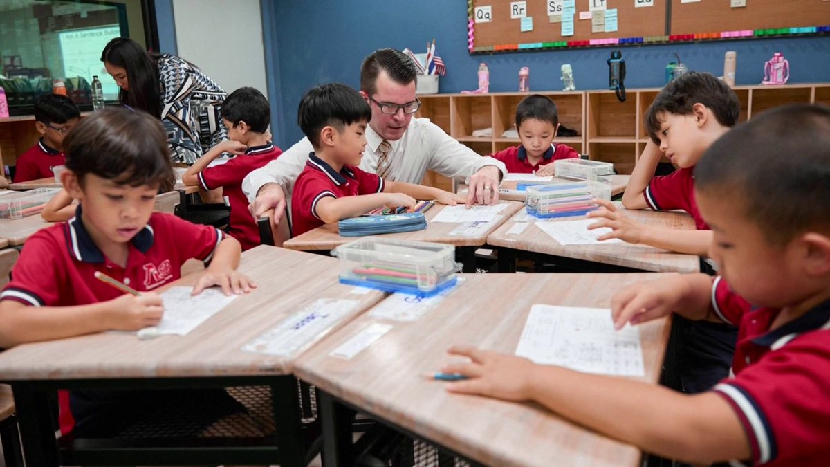 شركة KKR تستثمر في قطاع التعليم بجنوب شرق آسيا جرس الإغلاق _Business 