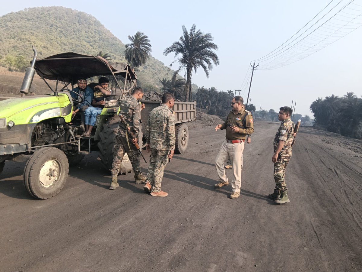 easterncoal's tweet image. This decisive action highlights the strong inter-agency coordination, constant vigilance, and firm commitment of ECL and associated security forces in safeguarding company assets and ensuring strict enforcement of law across mining areas.

#ECL #TeamECL #CoalIndia