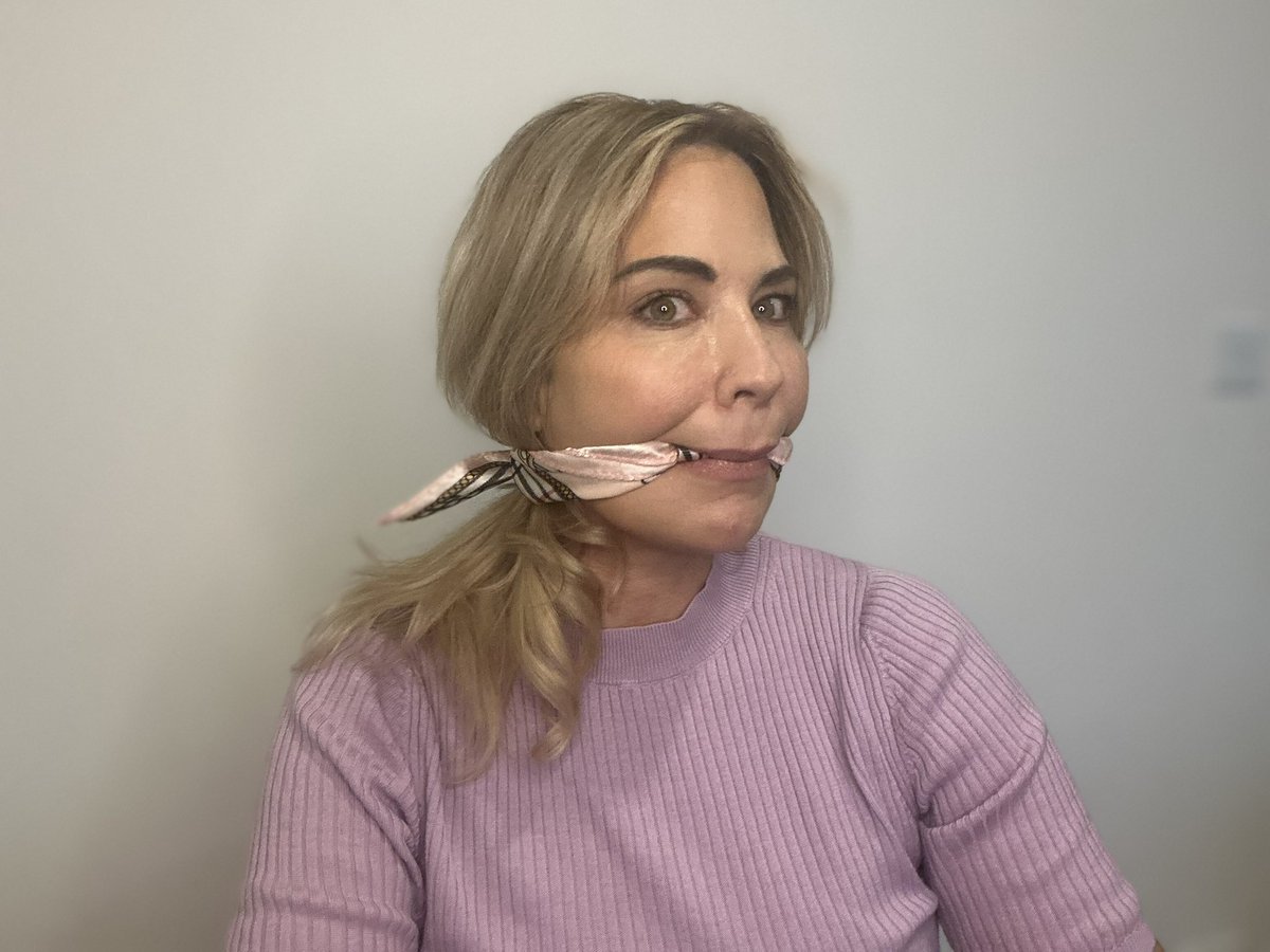 AnnaLeebondage * fetcon2026 * tweet media