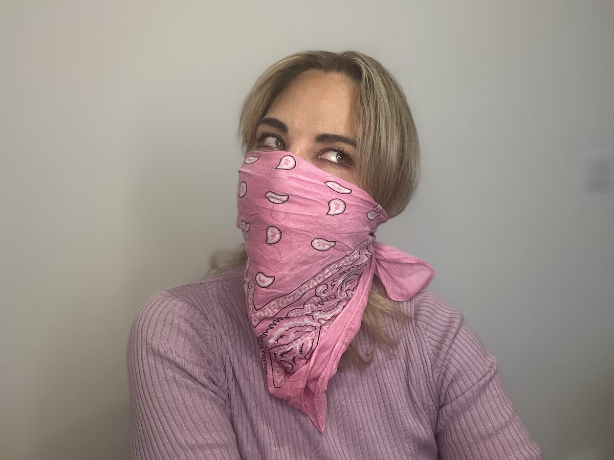 AnnaLeebondage * fetcon2026 * tweet media