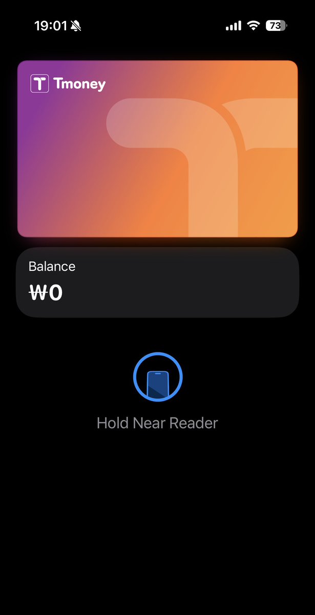 นี่พึ่งรู้ว่าไอโฟนแอดทีมันนี่ได้(นานแล้ว) 
เปลี่ยน region เป็นญี่ปุ่น/เกาหลี/เมกา
โหลดแอพ tmoney > กด browsing > เลือกแอดการ์ด 

นททเติมเงินที่ตู้ได้ ร้านสะดวกซื้อก็น่าจะได้ เดี๋ยวเมษาไปลอง