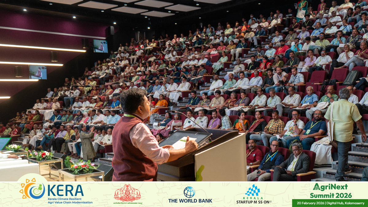 keraprojet's tweet image. The #KERA AgriNext Summit 2026 was a massive success! 🌾

📍 Digital Hub, Kalamassery
👥 1,000+ Participants
🤝 50 MoUs signed between farmers &amp;amp; startups
🤖 70+ Agri-tech stalls (AI, IoT, Robotics)

#AgriTech #KERAProject #WorldBank #AgriNextSummit #Startups #KeralaStartupMission