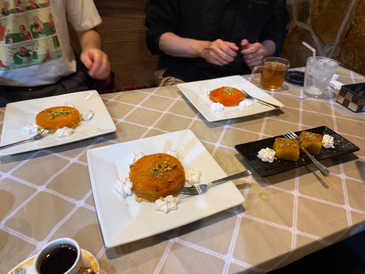 マクルーバ食べてお腹いっぱい。