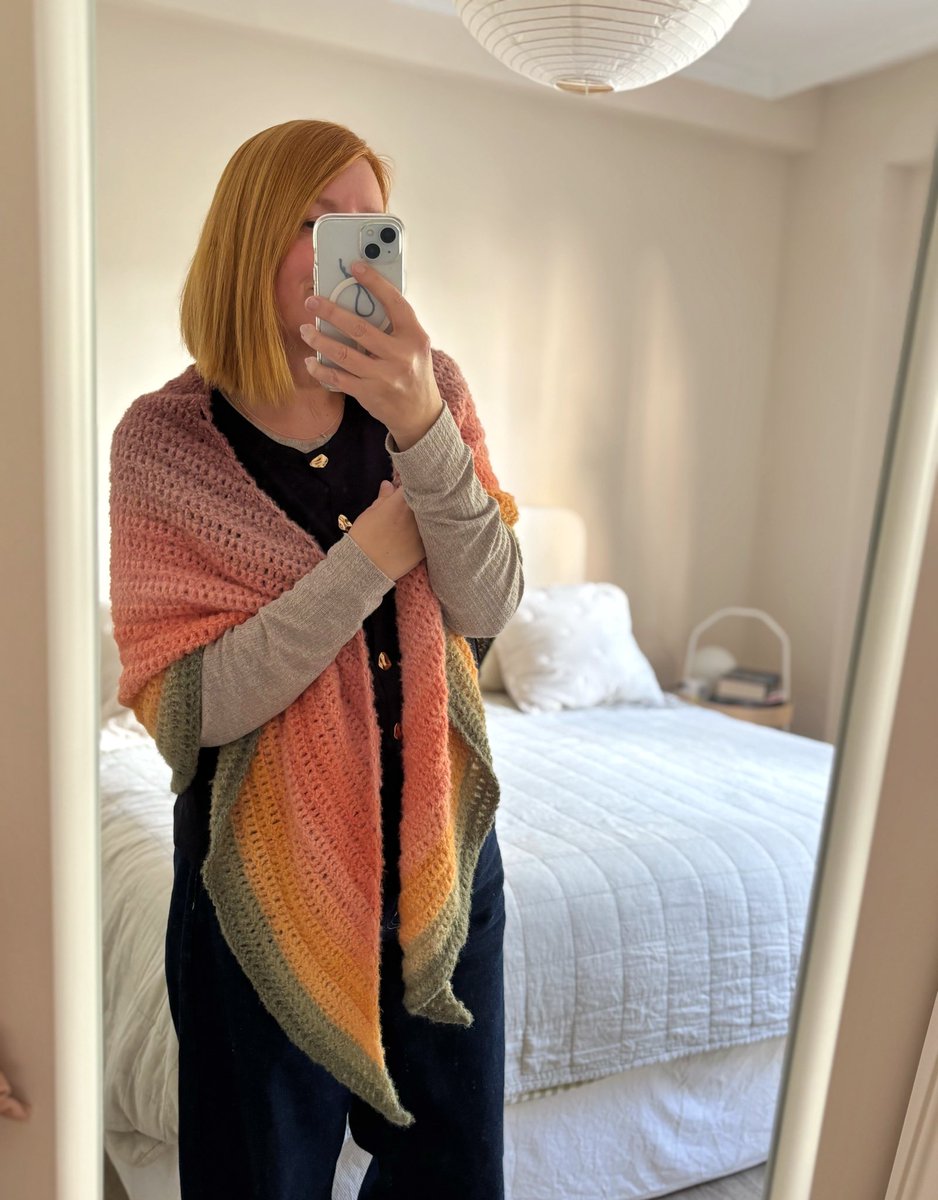 Patrón y ovillo <a href="/KatiaYarns/">Katia Yarns & Fabrics</a>