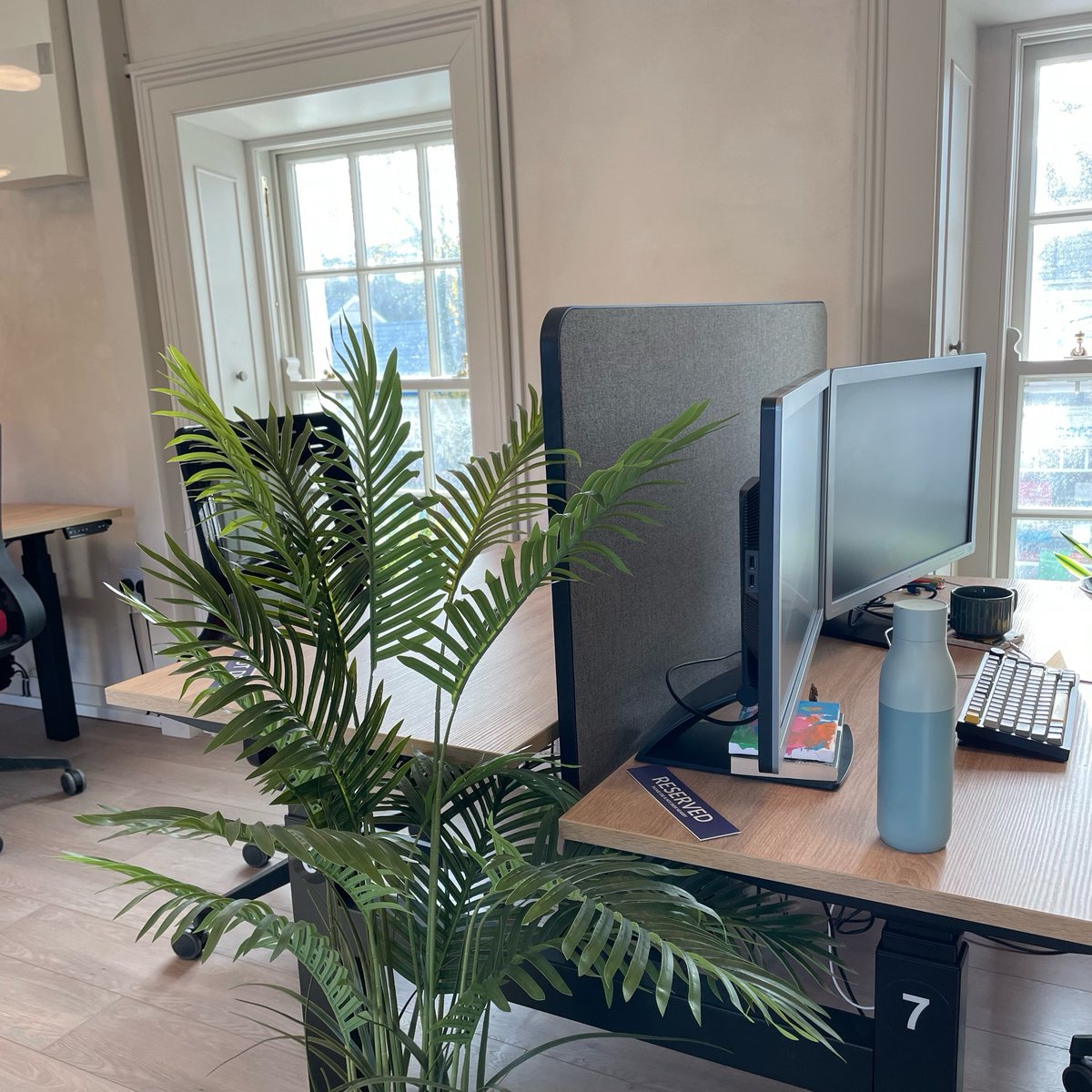 DispensaryLucan's tweet photo. A Dedicated Desk at The Dispensary gets you your own reserved desk, free printing, a personal locker, complimentary refreshments and 7-day access 🖥️ Book a tour today! #lucan #coworking
https://t.co/38ziN11Dyh https://t.co/GRVbBKCv8P
