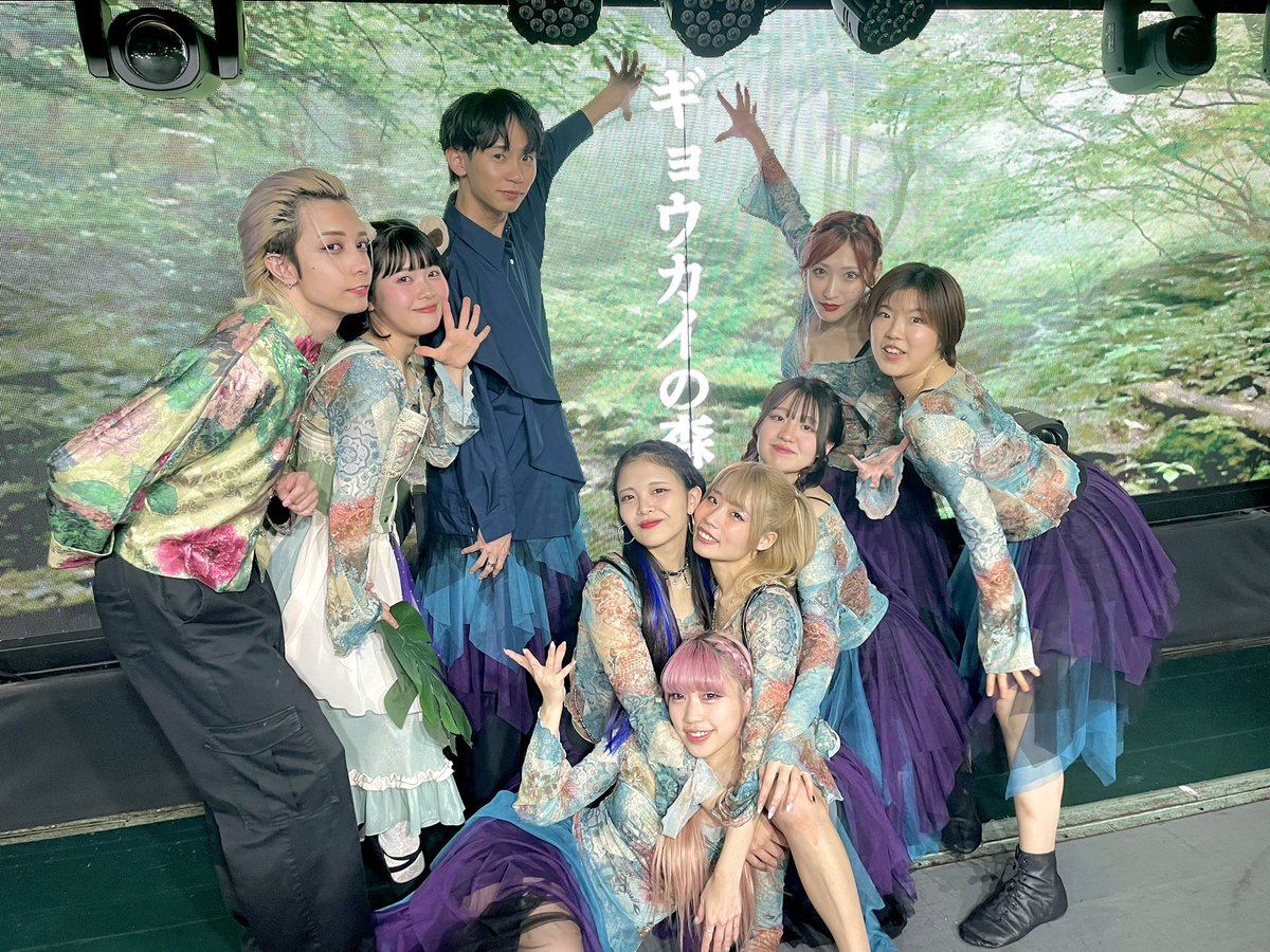 Eight_as_38_'s tweet photo. 2月21日(土)
舞台【ギョウカイの森】
@六本木BURLESQUEannexYAVAY

無事終演いたしました💐🤍
まだ踊っていたい、お芝居をしていたい。
そう思えたのは皆に会えたおかげ。愛してる。
素晴らしい皆様と出会い、環境に身を置けたこと、心から感謝いたします。

🐚演出助手･振付･シェルみ役／下薗あいり https://t.co/jwrnigOap8