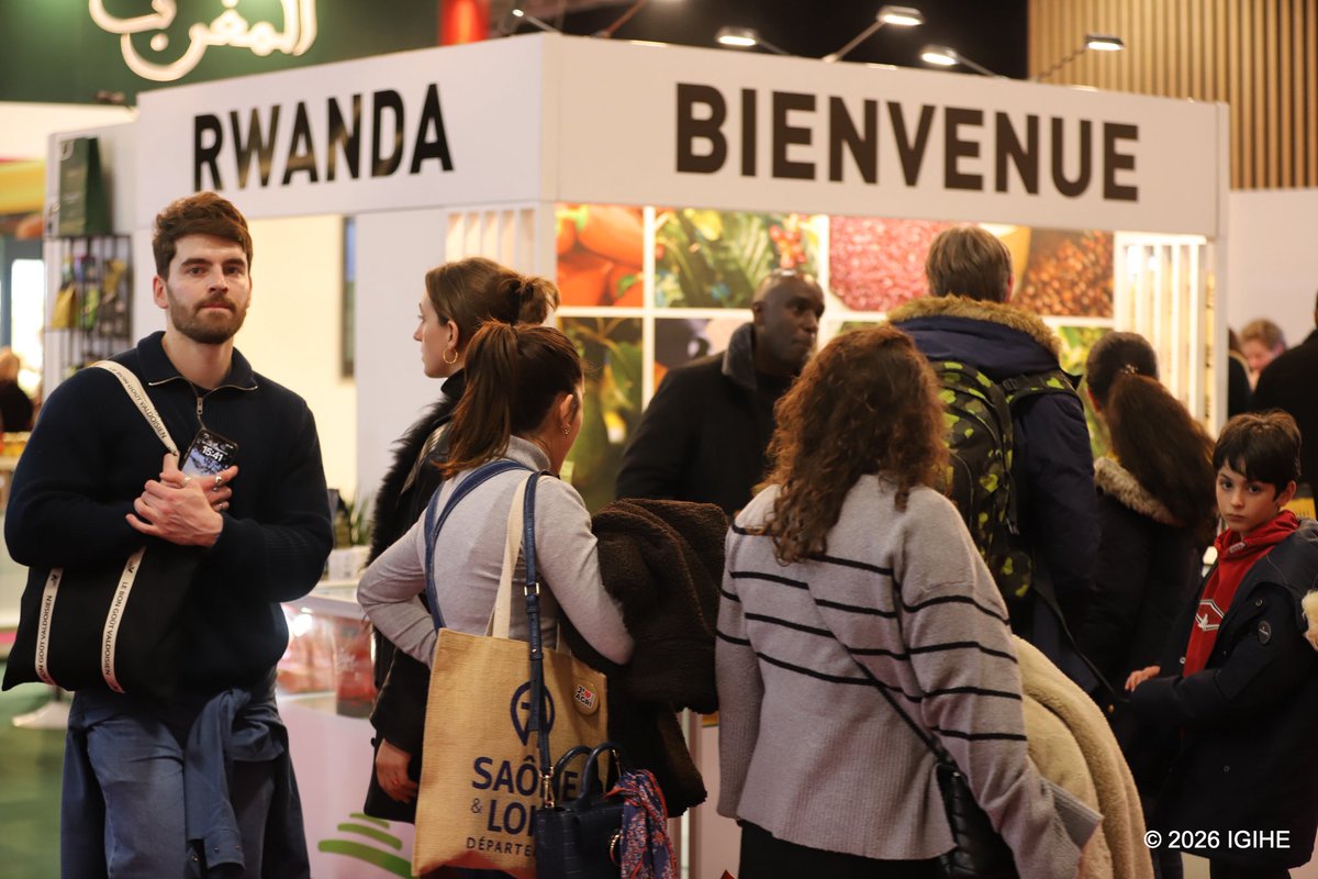 Karirima1's tweet photo. For the fifth time, #Rwanda is participating in the #Paris International Agricultural Show (#SIA) held annually in Paris, France. The nine-day trade fair is expected to attract more than 600,000 visitors.
Hosted at the Paris Expo–Porte de Versailles, the exhibition runs from late February to early March each year, showcasing agricultural and livestock products, related value chains, farming technologies, partnerships, and innovation.

The 2026 edition opened on Saturday, February 21, and was officially inaugurated by French President Emmanuel Macron.

Rwanda is exhibiting at Stand 7, highlighting its progress in developing export-oriented agricultural and livestock products. The country is represented by the National Agricultural Export Development Board (#NAEB) and the Embassy of Rwanda in #France.

@RwandAgriExport @_claudebizimana 

*Full article & photos*

https://t.co/a8ZTgNADYR