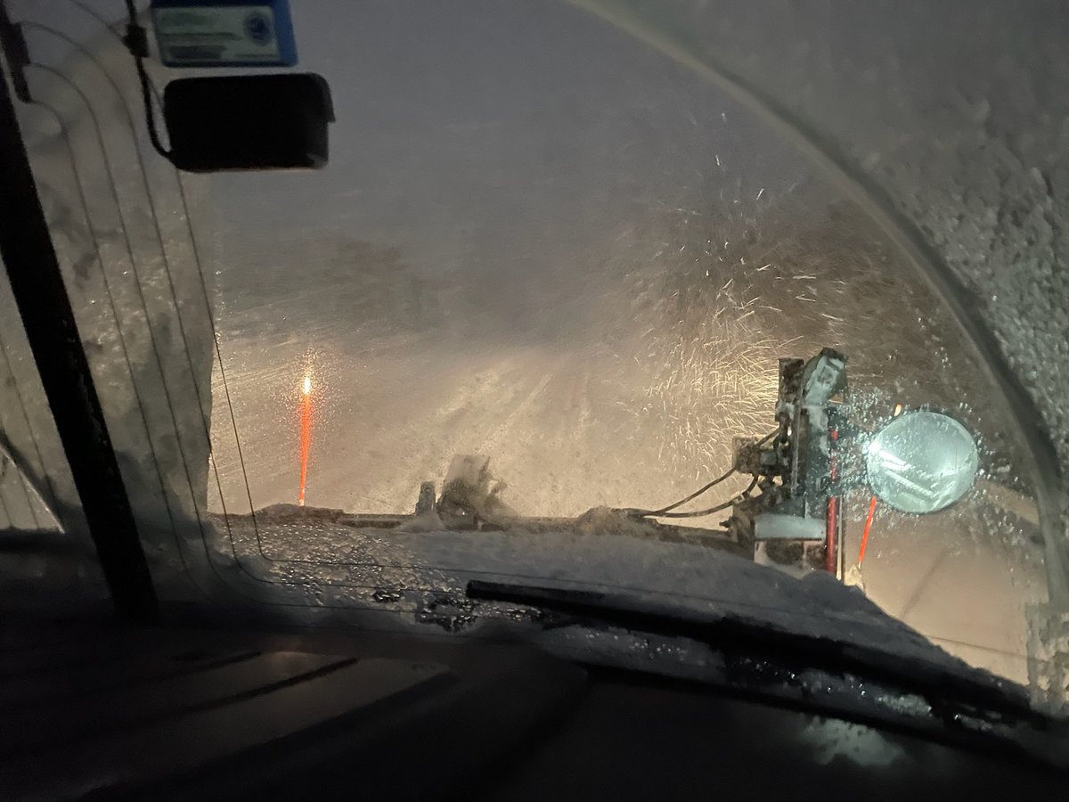 NYSDOTHV's tweet photo. A huge thank you to Trainer Lou from @NYSDOTUtica. He was out on I-84 in Putnam County all night evaluating John from our Carmel yard on double wing plowing. We were out all night and will keep crews on the road until the job is done. #DontCrowdThePlow https://t.co/UX4oF2Ojw6