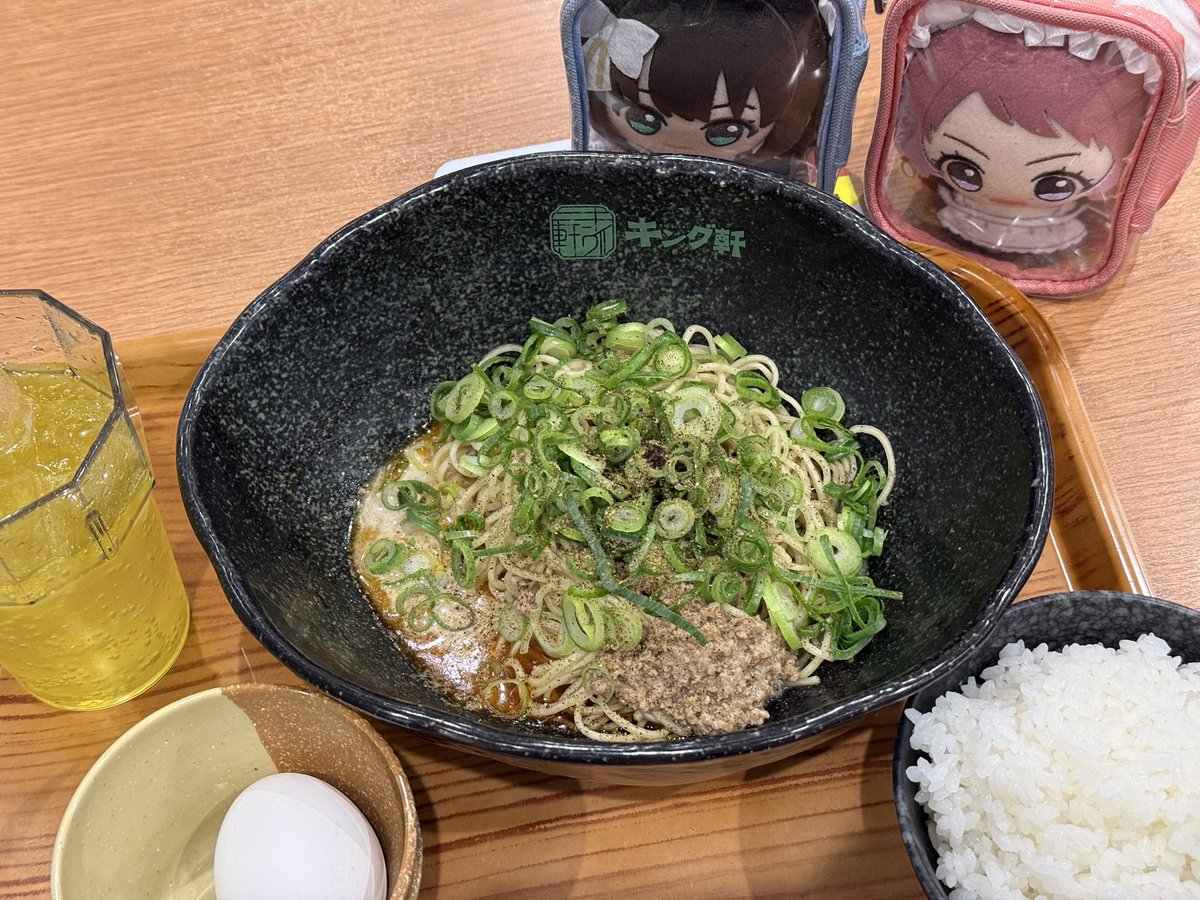 無事帰宅しております。伊勢湾岸道が死んだせいで、名古屋に近づいたら思いっきり渋滞に巻き込まれました。くっ。

帰宅前にナゴド前のイオンに立ち寄ったら、キング軒があったので(そういえば以前からXでチェックしてた)、ソレイユを思い出しながら頂きました。

広島担々麺は良いよ😌