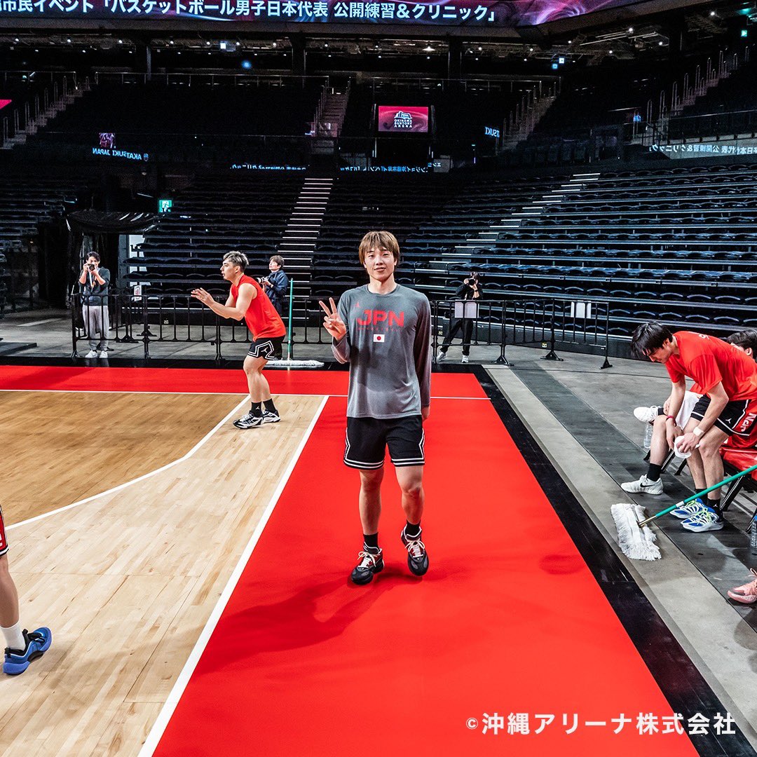 📸 #ファインダー越しの211cmの世界 #AkatsukiJapan