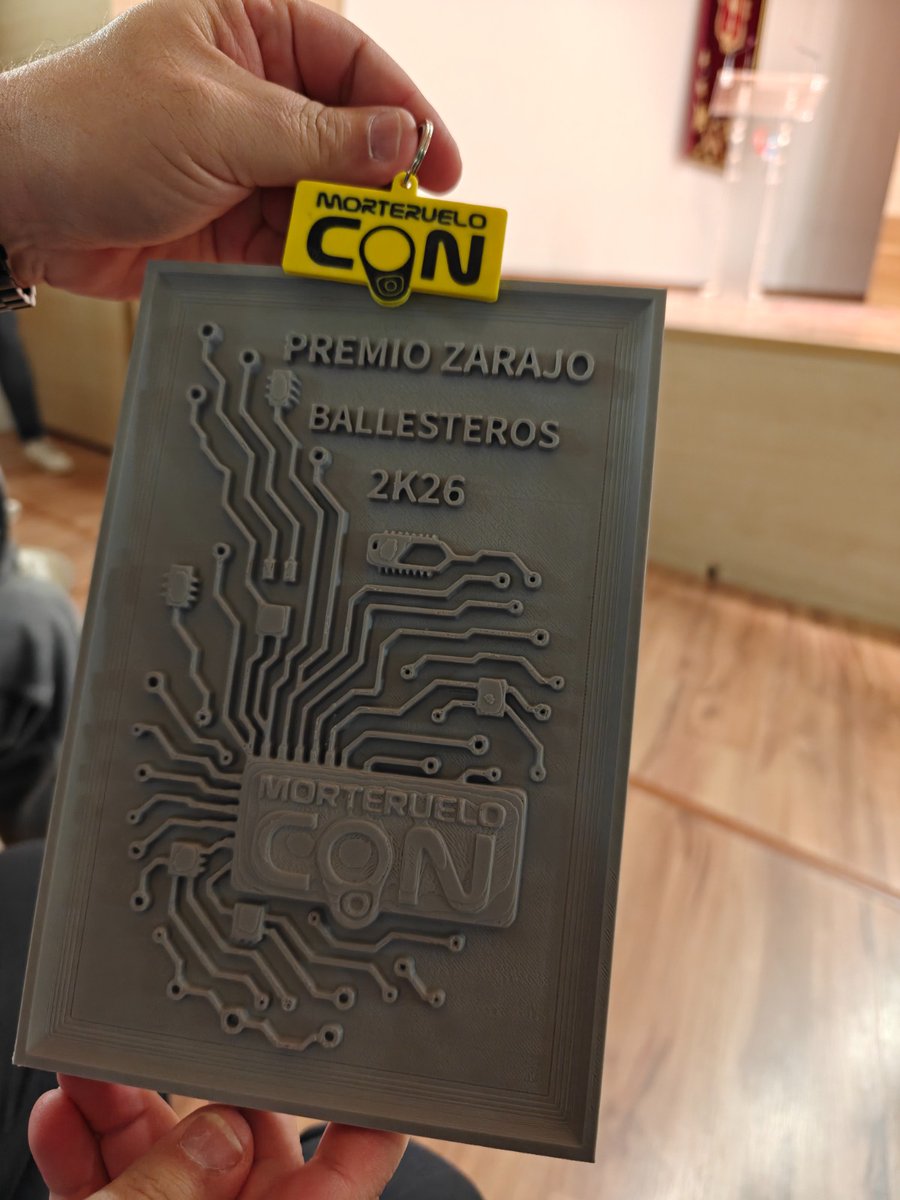 politecnicacu's tweet photo. 🔐 Seguridad informática con sello conquense.

Fin de semana de @MorterueloCON, con mesa inaugural institucional y entrega del Premio Zarajo de Honor a Juan Carlos Carbajal y José A. Ballesteros Garrido.

El sábado, talleres técnicos en la #EPC 💻

#MorterueloCON #Ciberseguridad https://t.co/c5r8vpkoW8