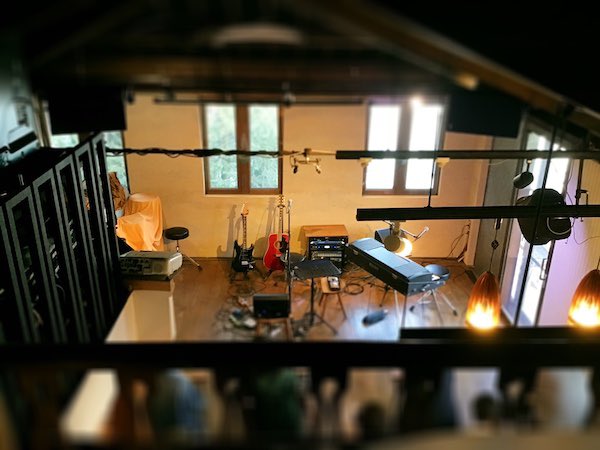 m_f_h_official's tweet photo. 【近藤智洋WORD更新】

“50代最後のワンマン”

溝の口ネオネラでのワンマンと塚本晃のライヴのことについて書きました。
https://t.co/46sVlHo4QL

次は50代最後のマイファニ！お見逃しなく〜！
☆2/24(火)＠下北沢CLUB Que
詳細＆予約↓
https://t.co/6xtQwyb95J https://t.co/L7mReXW712