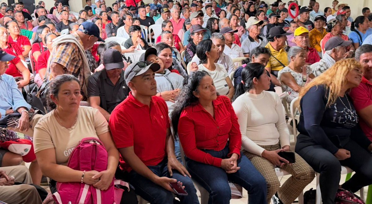 🚩L101🚩 César Cristian: el liderazgo que une a Rosas y fortalece el Cauca.

En Rosas ya hay una decisión tomada. Con el acompañamiento de exalcaldes, concejales, líderes y comunidad han cerrado filas alrededor de la causa liderada por César Cristian Gomez, convencidos de que el