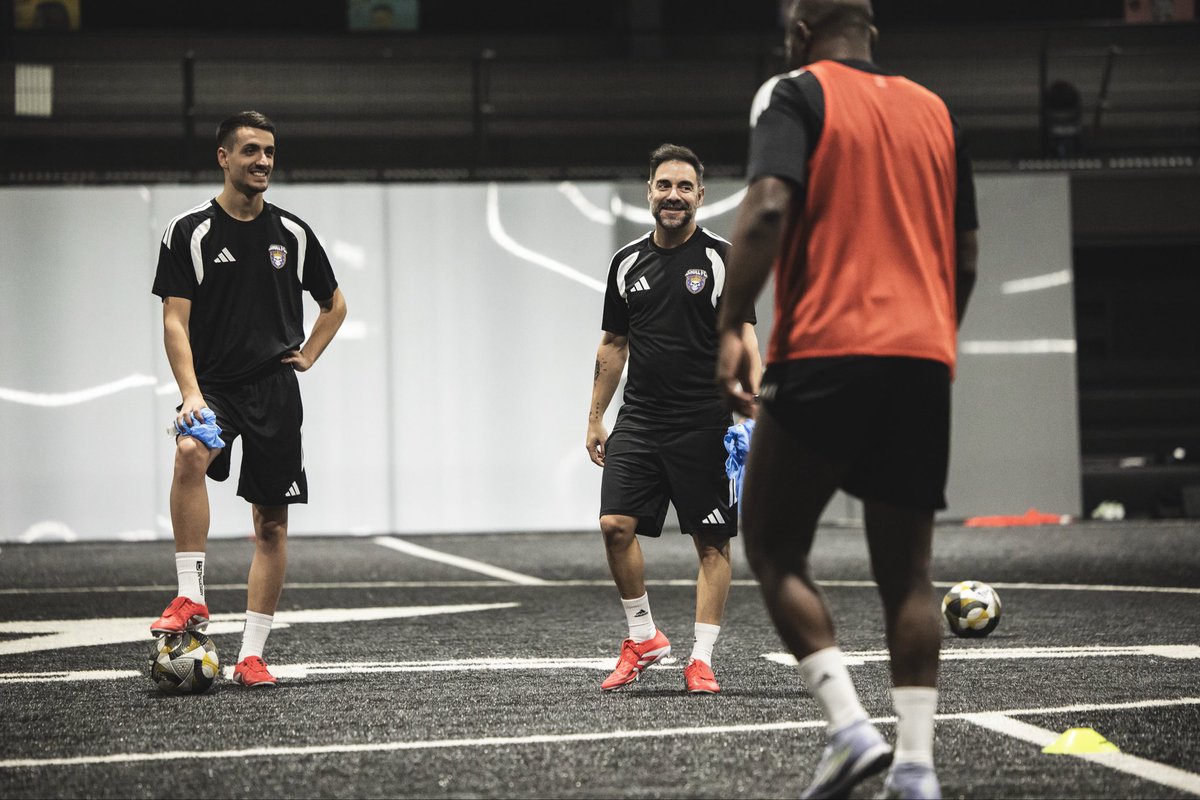 Andrés Parada tweet media