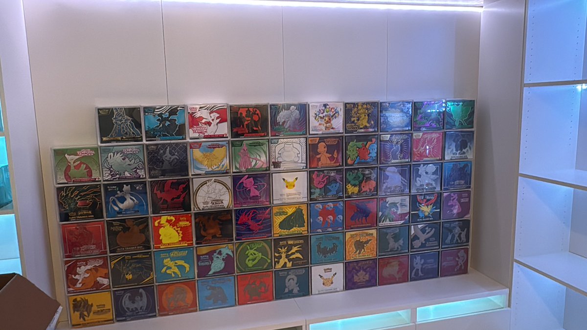 UniverseCards tweet media