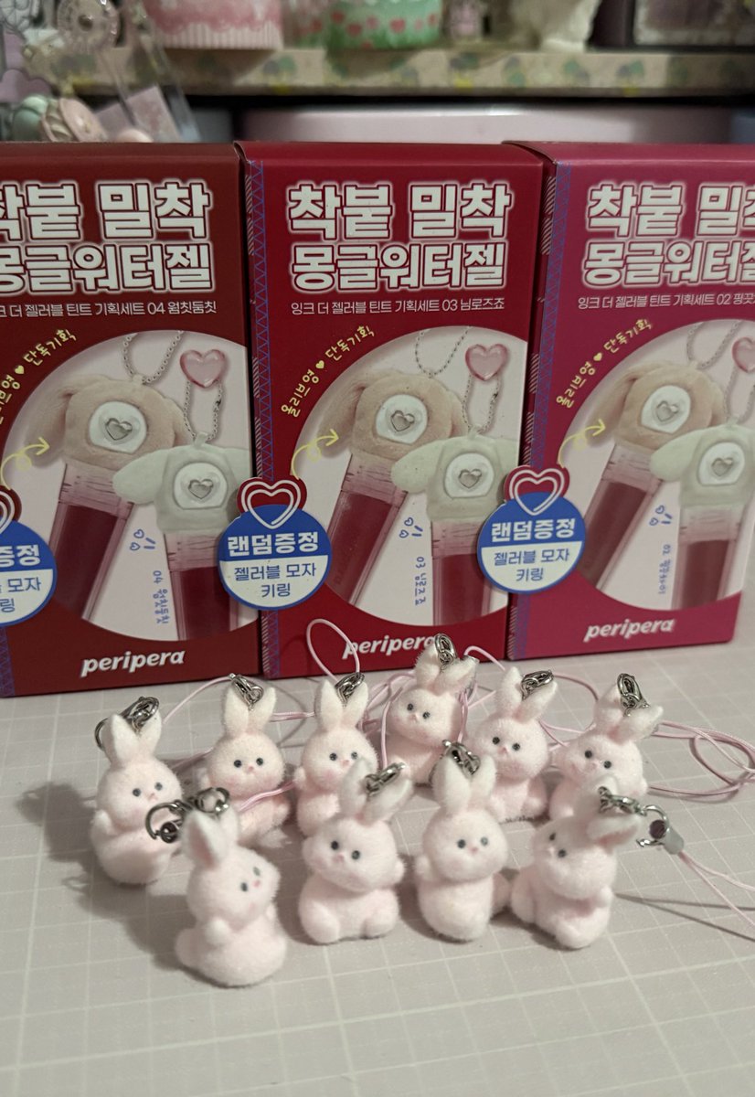idoedae's tweet photo. 💕 pls rt 💕

แจก

- ลิป peripera 3 แท่ง (สุ่มสีสุ่มหมวกน้อง)
- พวงกุญแจน้องกาตุ่ยแบบน้องแจมินอีก 10 ตัว 

✅สตรีม หรือ โหวต หรือ โดเนท หรือ ซื้อเพลง อย่างใดอย่างหนึ่ง
✅สุ่มจากrtทั้งหมด13คน
✅หลังสุ่มจะทักไปขอหลักฐานนะคะ

NCT JNJM ERA BEGINS
#JNJM_BOTHSIDES
#NCTJNJM_데뷔팬_할사 https://t.co/vfsBMtNJiz