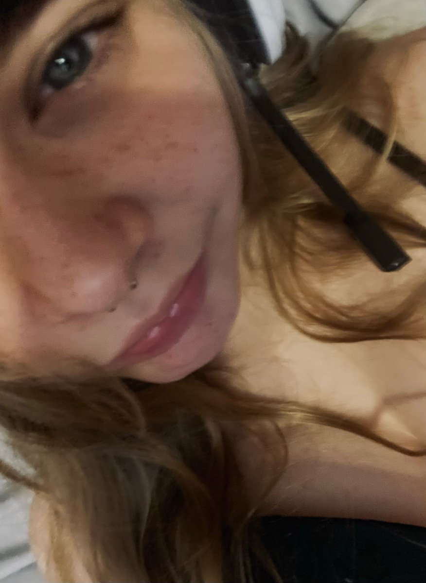 callieweptt's tweet photo. hii!! thought i should probably do an actuallll intro post!
my name is callieee
im 19!
im 4'10 and 80 something pounds..
pls dm me!! bmf<3 im an angel i swear...

#nsfwtwt #cnc #rapekink #petplay #ddlgkink #rapebait #nsfw https://t.co/EGwD3BGiDL