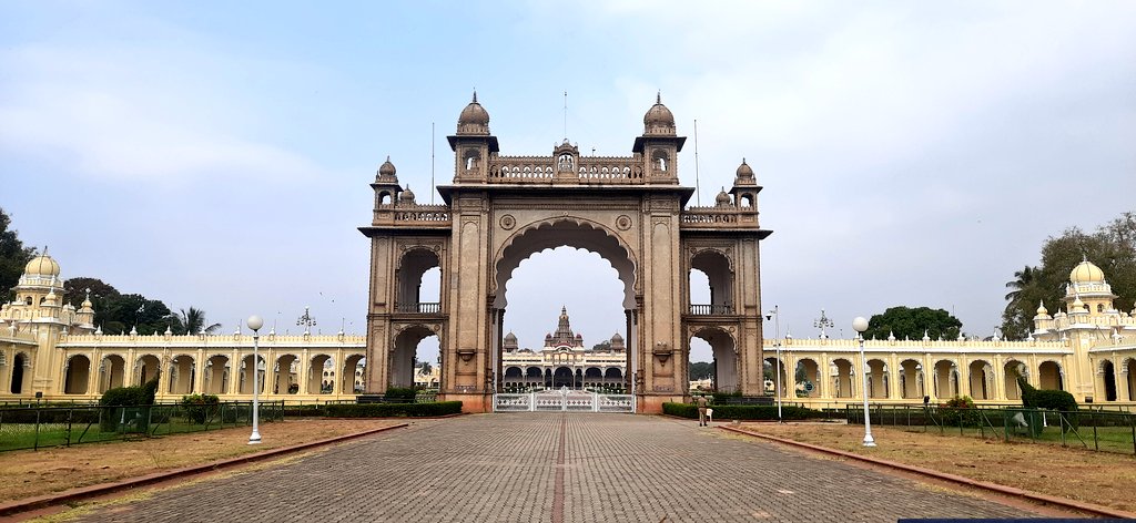 ayushrana_india's tweet image. #Palace #Ancient #India #History