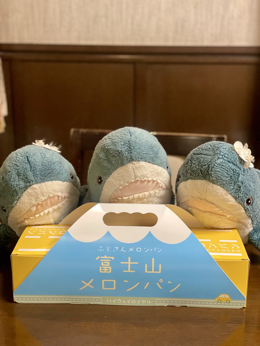 さめとん tweet media