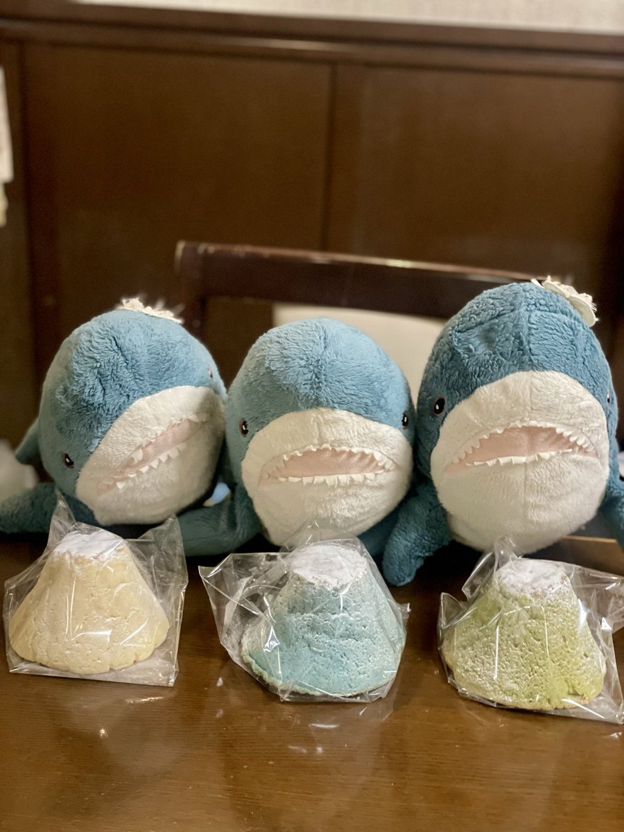 さめとん tweet media