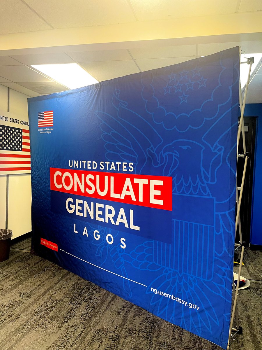 missphrankie's tweet image. Branding is the bridge between you and your audience, let @alor_consults help you make a powerful connection.

This custom collapsible banner was produced with love for @usinnigeria 🇺🇸 

#branding #signage #alorconsults #design #usinnigeria