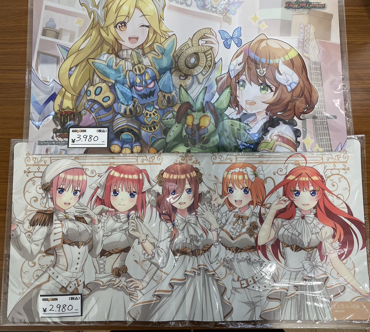 プレイマット入荷いたしました〜‼️ 当店案外たくさんのプレイマットご