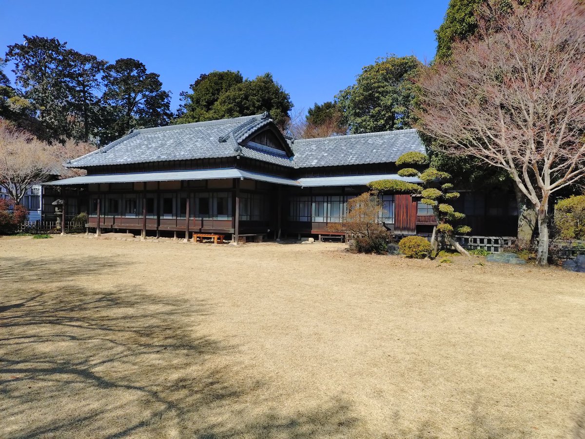 11Yasu3's tweet photo. 2月とは思えない
暖かな日の三連休最終日‼️
さいたま市は２４度だったらしい😰

群馬県館林まで遠出して
水ダウで人気の名探偵津田 第4話のロケ地を見学に行って来ました😀 https://t.co/Mr4VsTAuVs