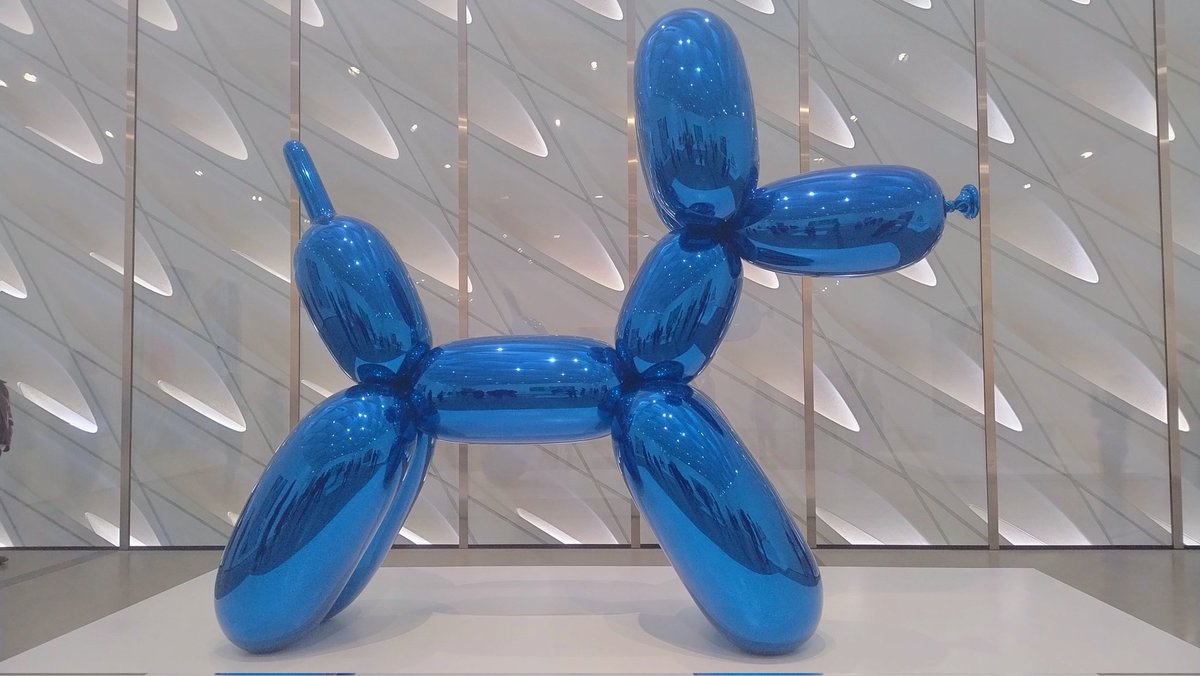 Pretzzi's tweet photo. Only in L.A 😍😍😍 #art
#TheBroad
#LosAngeles
#ArtExhibition https://t.co/9W5Cdz4Vf2