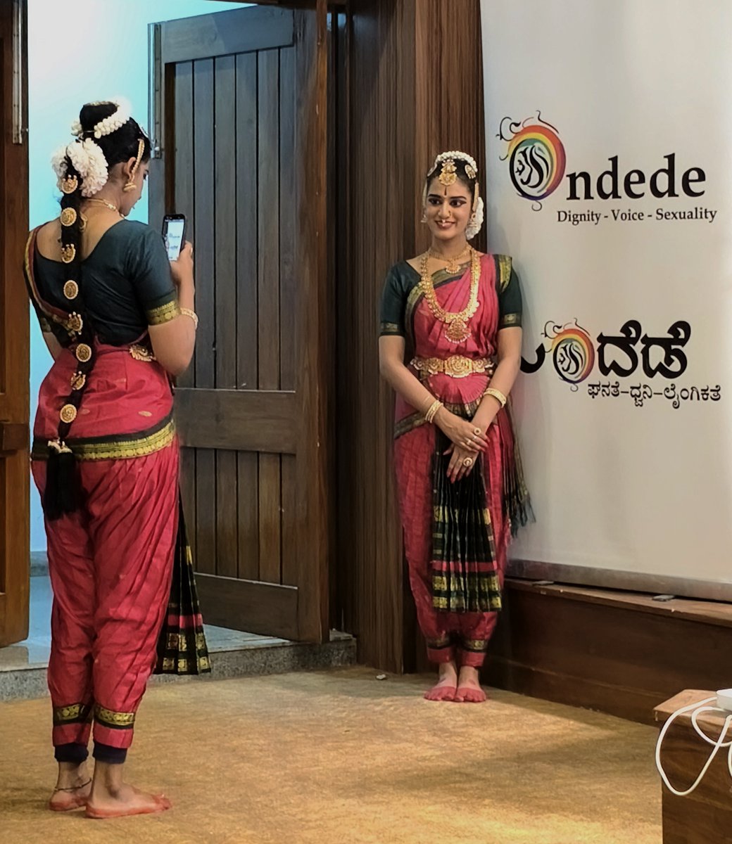 affordindianart's tweet photo. @ViewFromShikhar Let me Click You 

#RedmiNote14Pro #Bharatnatyam #Dance #Dancer #NGMA https://t.co/uZkRuq6wl9